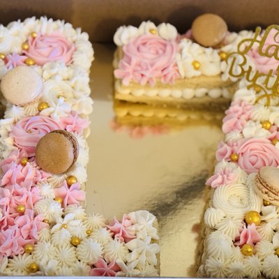 1 Letter Or Number Cake 