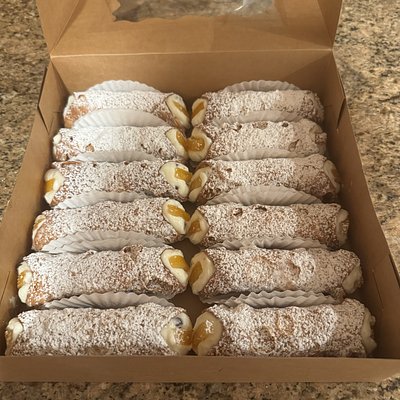 Large Cannoli