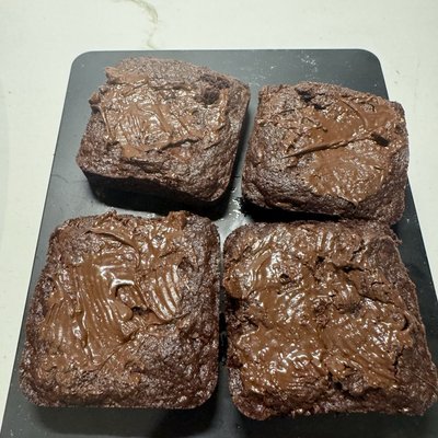 Brownies (4 Per Container)