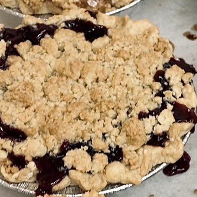 Oregon Berry Crumb Pie