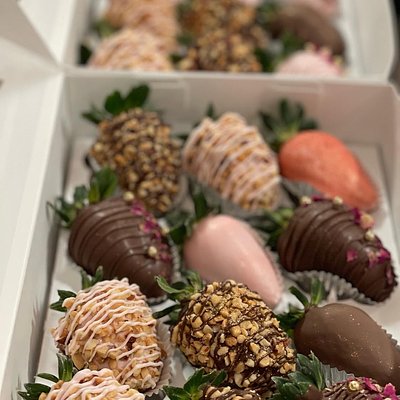 Chocolate Covered Strawberries (Dozen)