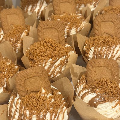 Half Dozen Biscoff Cookie Butter Cupcakes