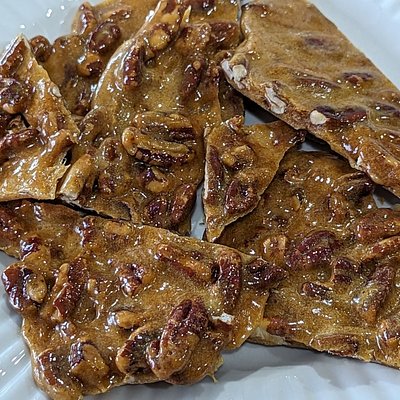 Pecan Brittle 1 Lb. 