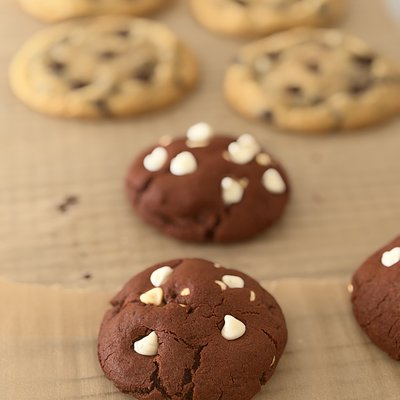 Red Velvet White Chocolate Chip Cookie 