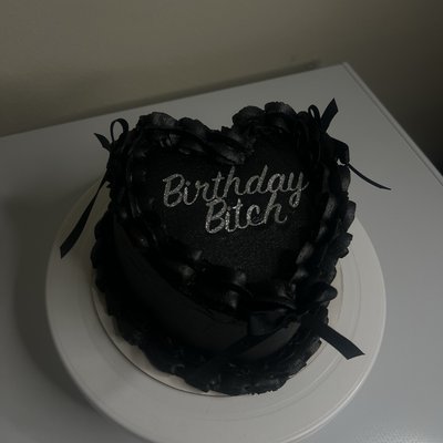 6 inch heart cake -2 layer