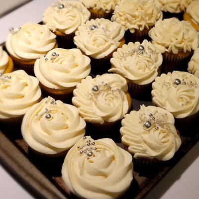 Cupcakes Dozen