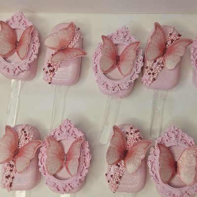 Cakesicles