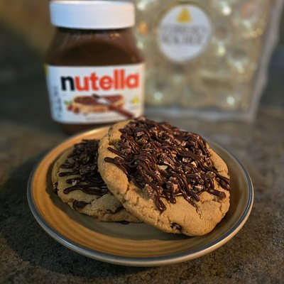 Nutella Stuffed Chocolate Chip Cookie