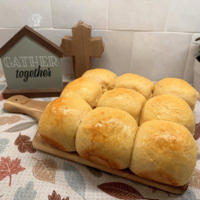 Sourdough Rolls (9 count)