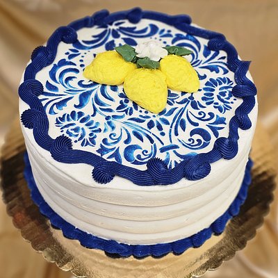 8" Three-layer Round Cake
