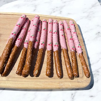 Dipped Pretzel Rods