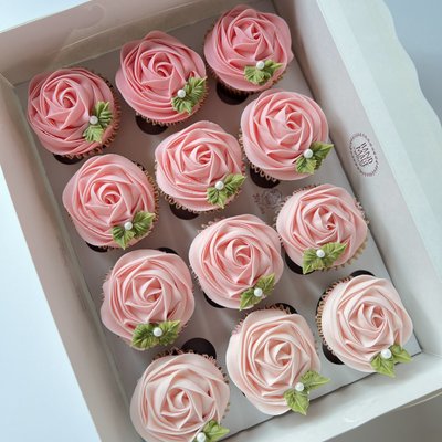 Simple spring rose boxes 🌹