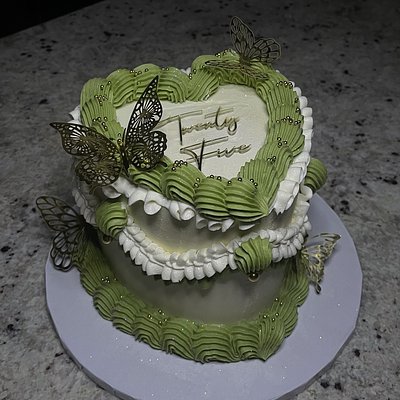 6” Heart Cake
