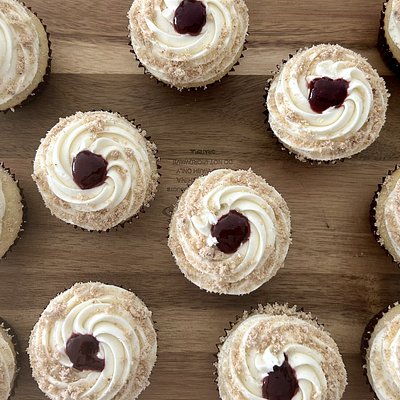 Blackberry Pie (One Dozen)