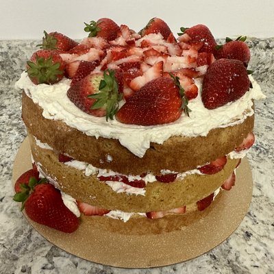 10 In Strawberry And Cream 