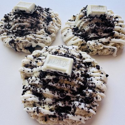 Cookies & Cream Cookie