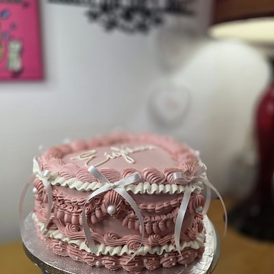 Heart Cake 12 Servings 