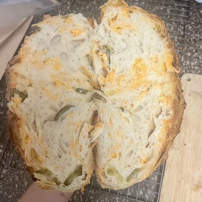 Jalapeño Cheddar Sourdough 