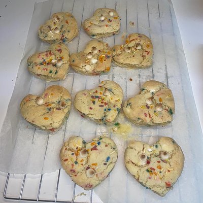 🍪 The Galentine Box (12 mini cookies)