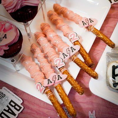 Custom Chocolate Covered pretzels 
