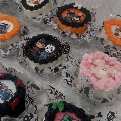 Spooky Bento Cakes