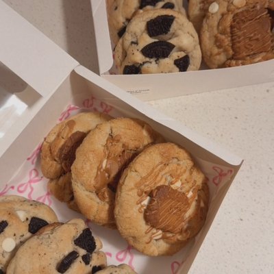 Half Dozen Cookie Box