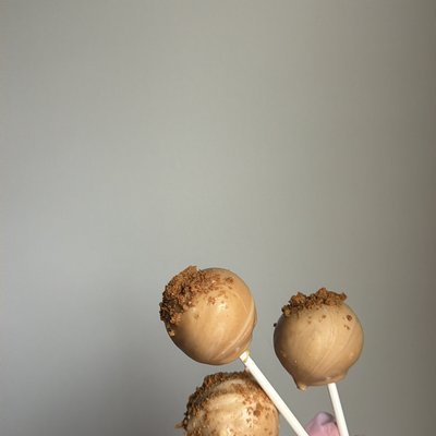 Cookie Butter Cake Pop 