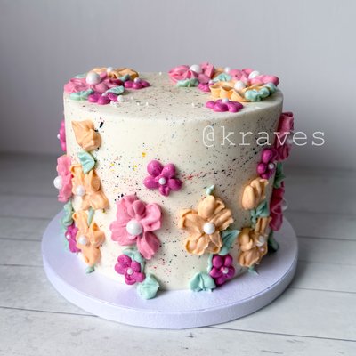 6 Inch Round Cake (2 Layers)