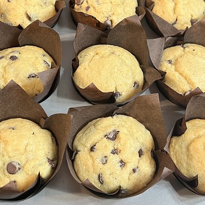 Chocolate Chip Muffins (Box of 4)