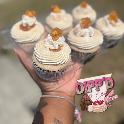 Peach Cobbler Cupcakes 