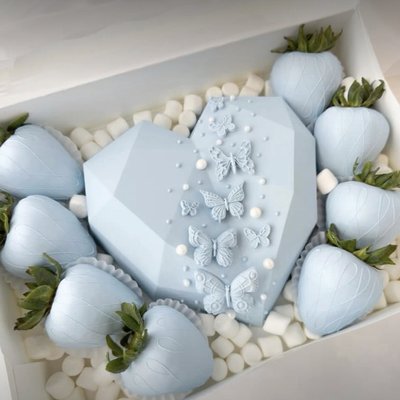 Breakable Heart & Berries 8ct