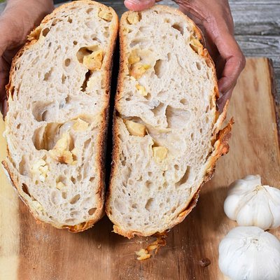 Roasted Garlic & Asiago Loaf