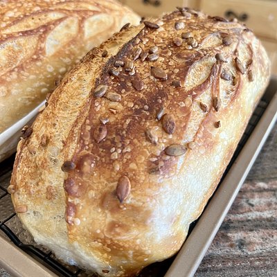 Pumpkin Seeds & Sunflower Seeds Sourdough (24 Oz) 南瓜籽葵花籽酸种面包 