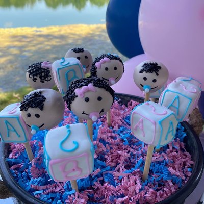 Cake Balls and Cake Pops