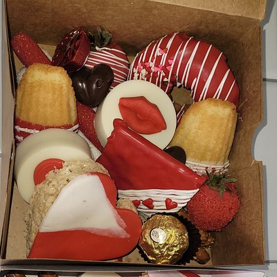 Mini Sweets Charcuterie Boxes