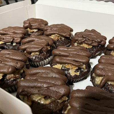 German Chocolate Cupcakes 