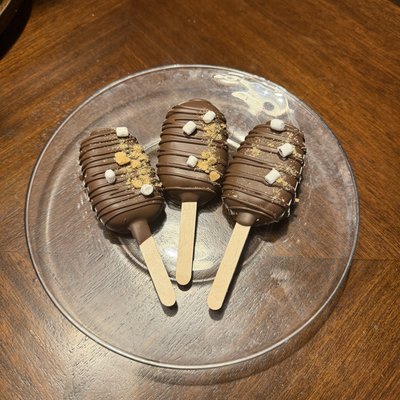 Cakesicles 