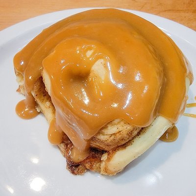 "Ooey-Gooey" Caramel Rolls (4 Count )