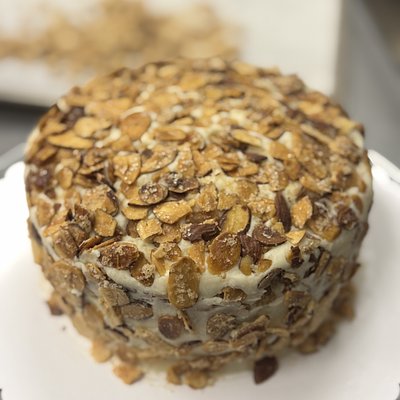 8” Burnt Almond Torte