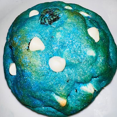 6oz. Mr. Blue Sky (Oreo stuffed Cookies N’ Cream)