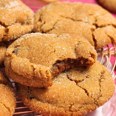 Ginger Molasses Cookie