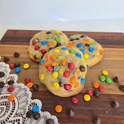 M&M Cookies - 6 Pack