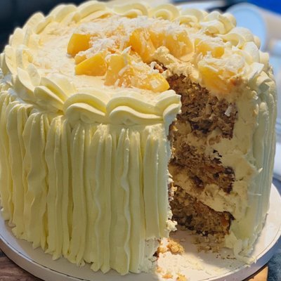 Hawaiian Carrot Cake 8" 3 Layers