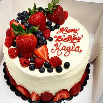 Chantilly cake 6 Inch  Servings 18