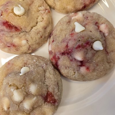 White Chocolate Cranberry Cookies  (1 Dozen)