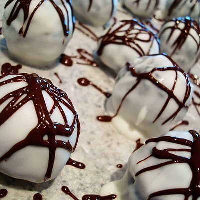 Golden Oreos Truffle Dozen
