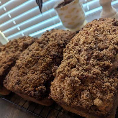 Pecan Crumble Banana Bread
