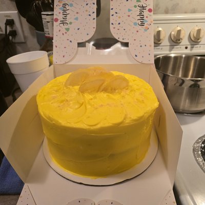 Lemon Cake With Lemon Filling 