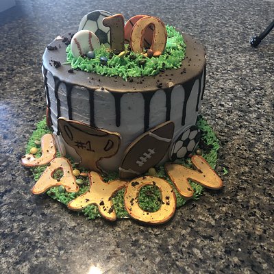 Bakery Cake Medium (8 Inch)