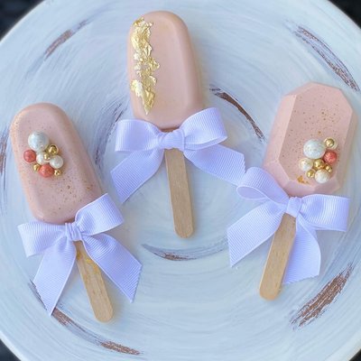 Cakesicles 
